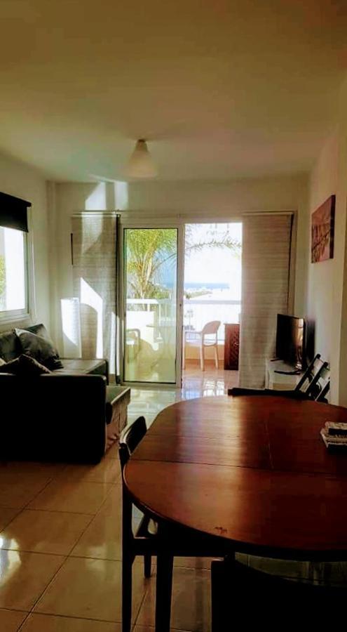 Armstrong Apartment Paralimni Exterior photo